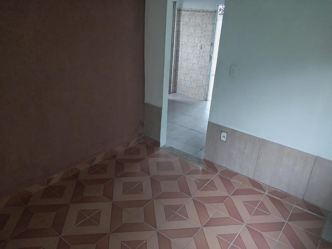 Casa para alugar com 2 quartos, 70m² - Foto 10