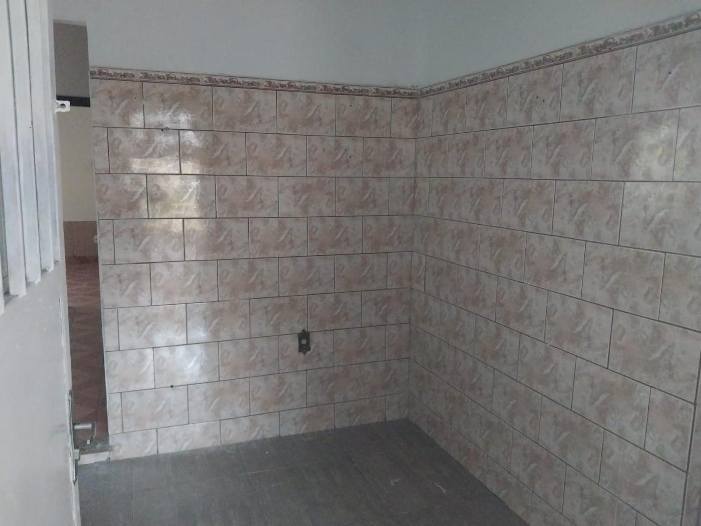 Casa para alugar com 2 quartos, 70m² - Foto 14