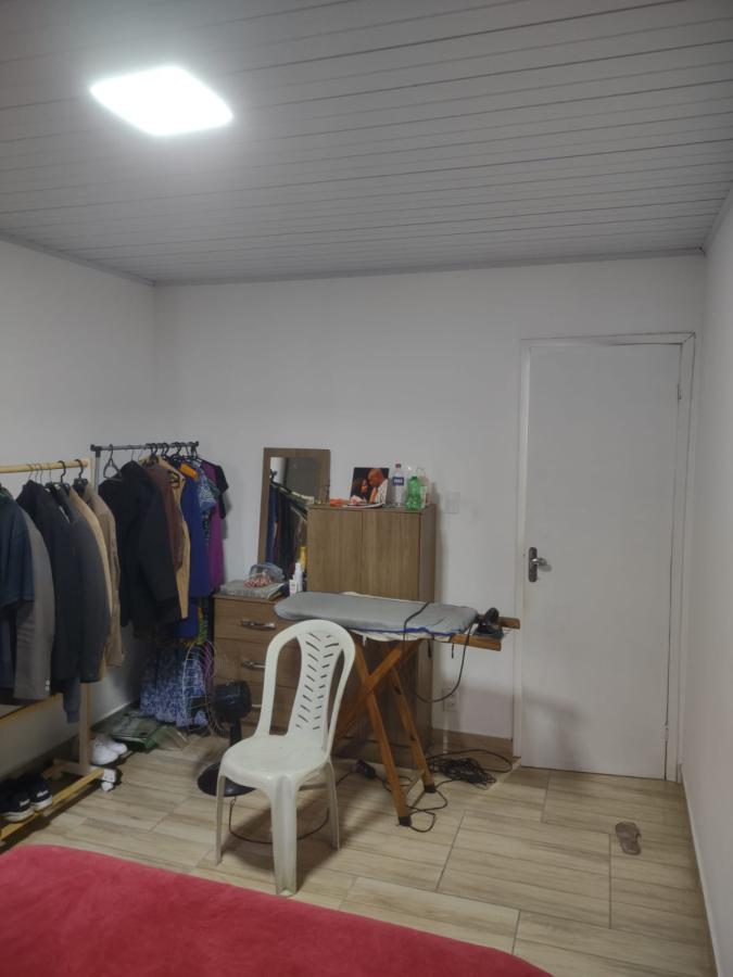 Casa à venda com 2 quartos, 55m² - Foto 12